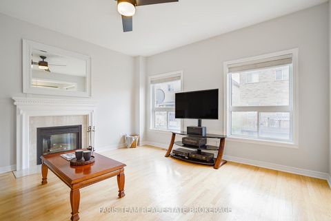 Photo 11 at 8 Pietro Drive, Vellore Village, Vaughan