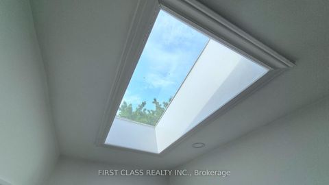 Photo 12 at 356 Wallace Avenue, Junction, Toronto