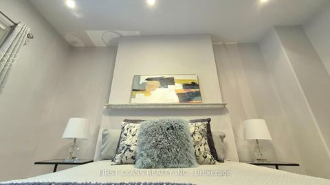 Photo 14 at 356 Wallace Avenue, Junction, Toronto