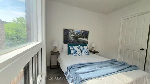Photo 22 at 356 Wallace Avenue, Junction, Toronto