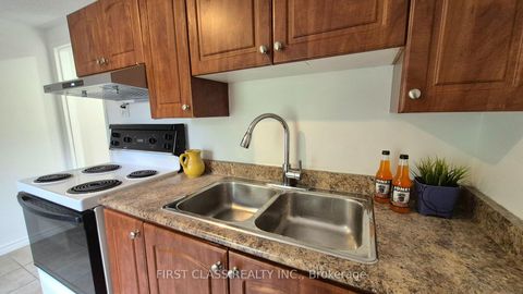 Photo 25 at 356 Wallace Avenue, Junction, Toronto