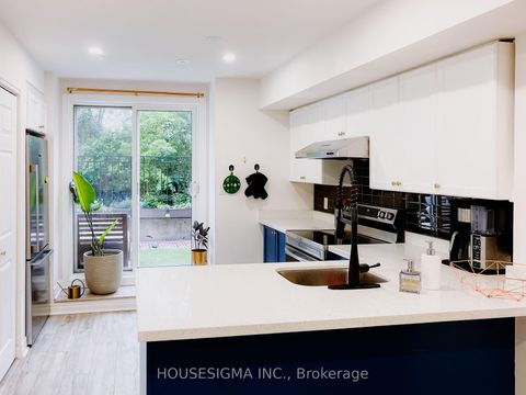 Photo 1 at 114 - 870 Jane Street, Smythe, Toronto