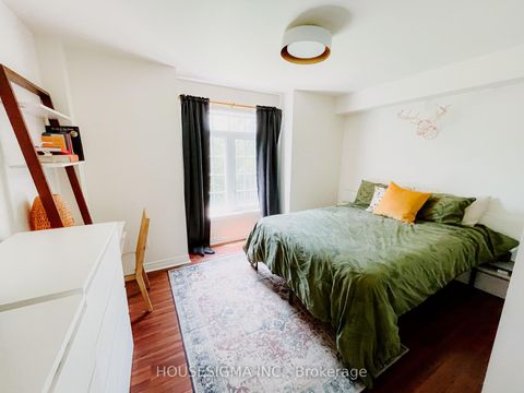 Photo 6 at 114 - 870 Jane Street, Smythe, Toronto