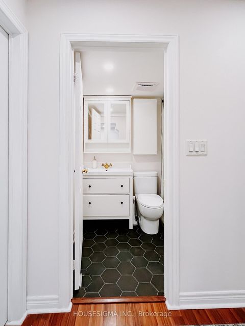 Photo 8 at 114 - 870 Jane Street, Smythe, Toronto