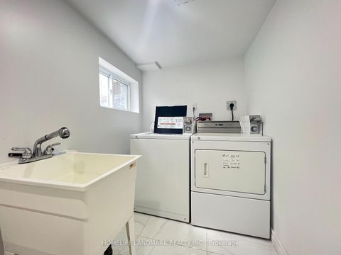 Photo 30 at 534 Saint Clarens Avenue, Junction, Toronto