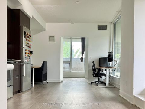 Photo 2 at 211 - 88 Sheppard Avenue E, Willowdale East, Toronto