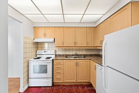 Photo 5 at 1205 - 330 Dixon Road, The Westway, Toronto