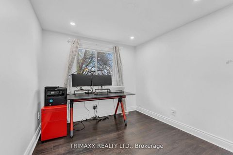 Photo 24 at 103 Robin Court, Cundles East, Barrie