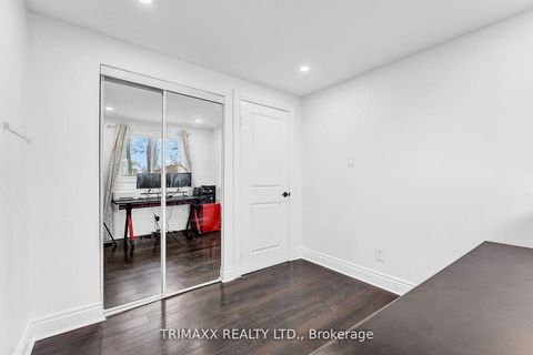 Photo 25 at 103 Robin Court, Cundles East, Barrie
