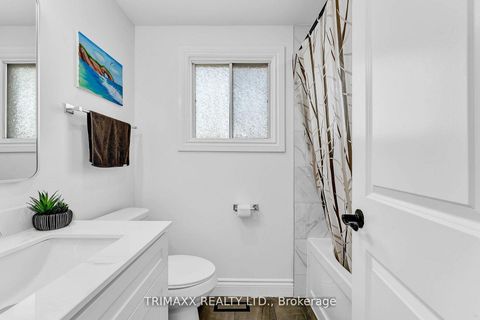 Photo 27 at 103 Robin Court, Cundles East, Barrie