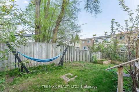 Photo 37 at 103 Robin Court, Cundles East, Barrie