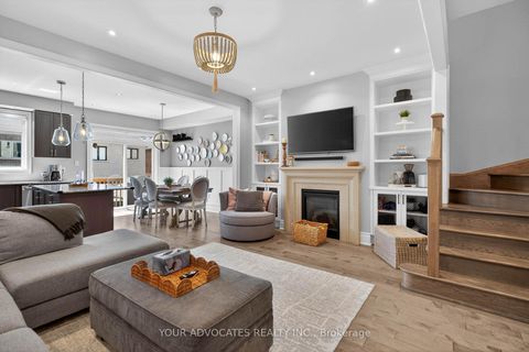 Photo 6 at 242 Cranbrook Crescent, Kleinburg, Vaughan