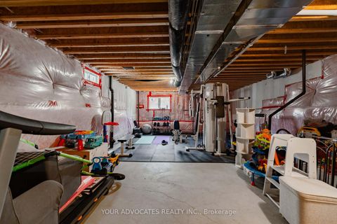 Photo 23 at 242 Cranbrook Crescent, Kleinburg, Vaughan