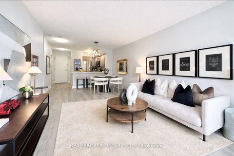 Photo 1 at 317 - 5 Northtown Way, Willowdale East, Toronto