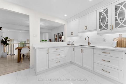 Photo 14 at 87 Song Meadoway, Hillcrest Village, Toronto
