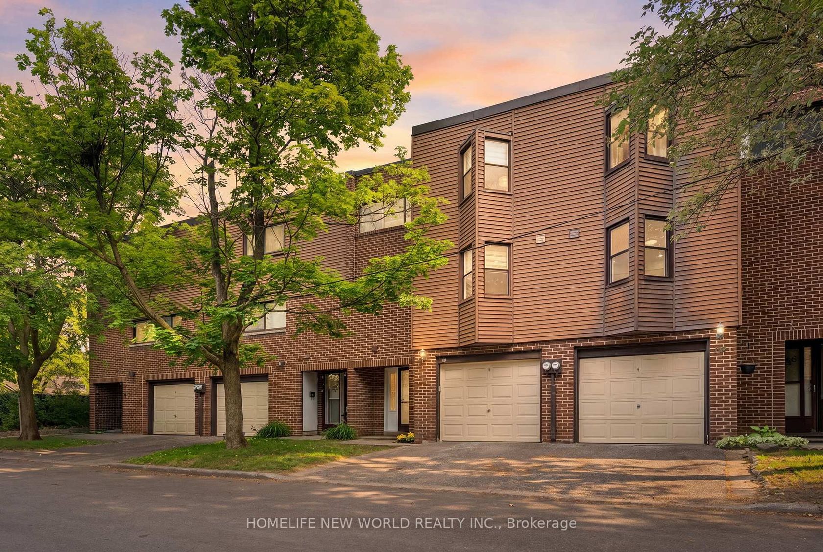 87 Song Meadoway, Hillcrest Village, Toronto photo 6