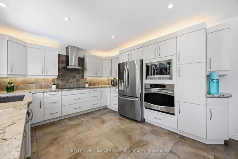 Photo 21 at 16 O'meara Court, Don Valley Village, Toronto