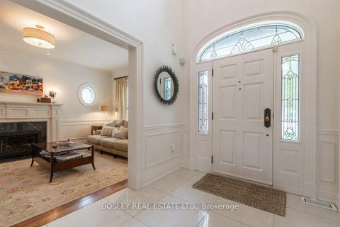 Photo 1 at 124 Perry Crescent, Rosethorn, Toronto