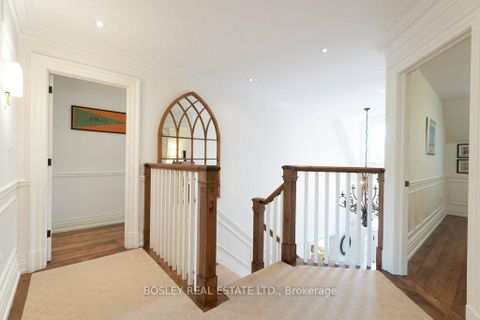 Photo 18 at 124 Perry Crescent, Rosethorn, Toronto