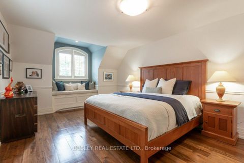 Photo 23 at 124 Perry Crescent, Rosethorn, Toronto