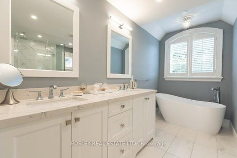 Photo 28 at 124 Perry Crescent, Rosethorn, Toronto