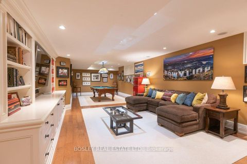 Photo 32 at 124 Perry Crescent, Rosethorn, Toronto