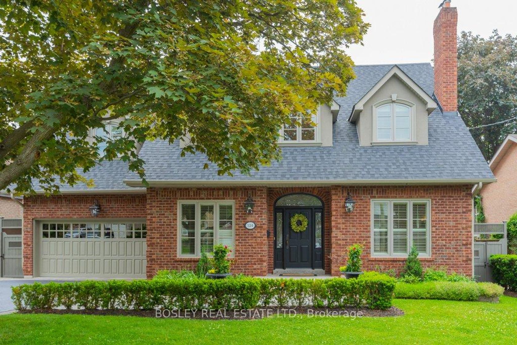 124 Perry Crescent, Rosethorn, Toronto photo number 2