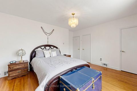 Photo 18 at 243 Epsom Downs Drive, CFB, Toronto