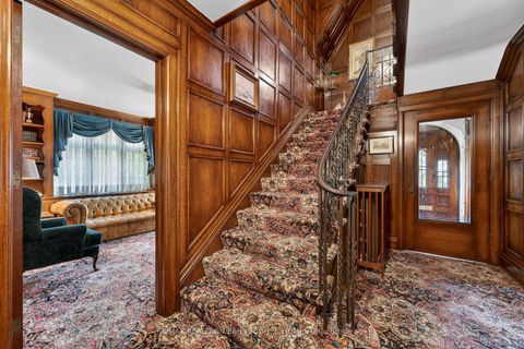 Photo 8 at 29 Strathgowan Crescent, Lawrence Park South, Toronto