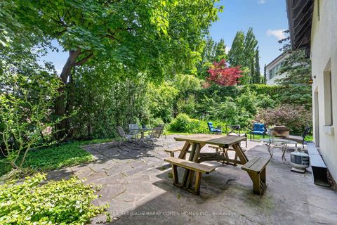 Photo 18 at 29 Strathgowan Crescent, Lawrence Park South, Toronto