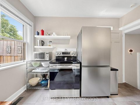 Photo 12 at 465 Durie Street, Bloor West Village, Toronto