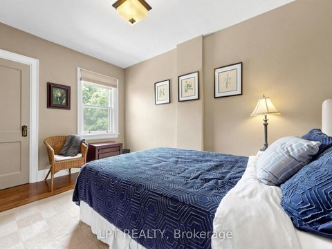 Photo 17 at 465 Durie Street, Bloor West Village, Toronto