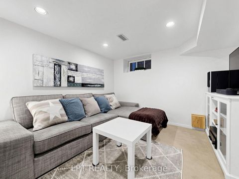 Photo 24 at 465 Durie Street, Bloor West Village, Toronto