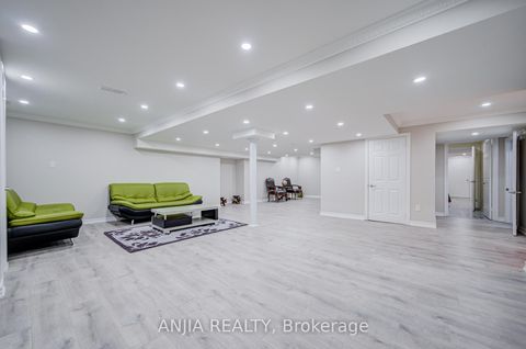 Photo 36 at 91 Reansbury Crescent, Cachet, Markham