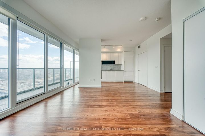 Photo 8 at 2801 - 117 McMahon Drive, Bayview Village, Toronto