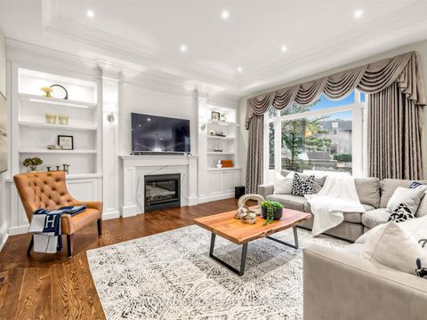 Photo 10 at 5 Lloydminster Crescent, Newtonbrook East, Toronto
