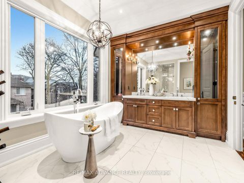 Photo 26 at 5 Lloydminster Crescent, Newtonbrook East, Toronto