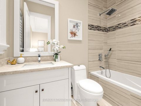 Photo 35 at 5 Lloydminster Crescent, Newtonbrook East, Toronto
