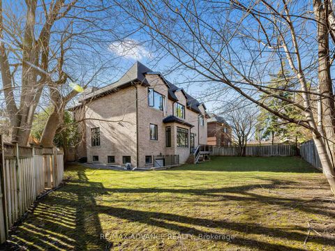 Photo 48 at 5 Lloydminster Crescent, Newtonbrook East, Toronto