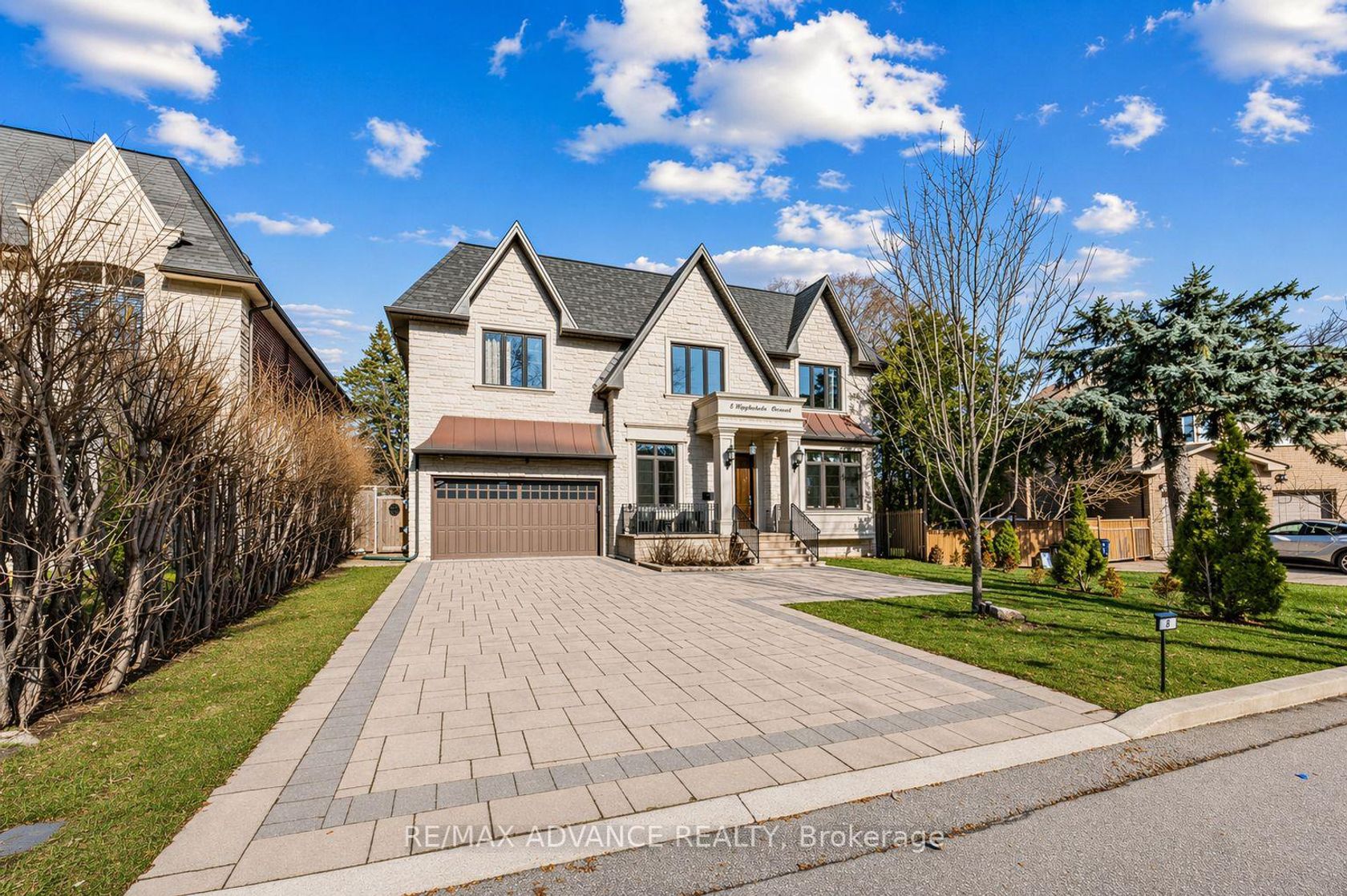 5 Lloydminster Crescent, Newtonbrook East, Toronto 