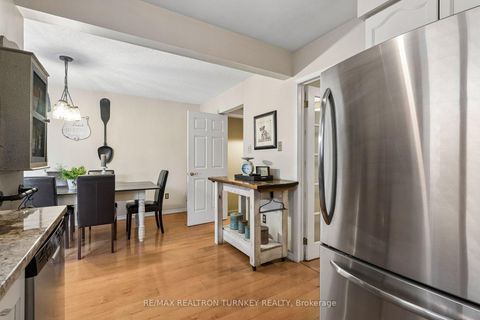 Photo 13 at 877 Playter Crescent, Armitage, Newmarket