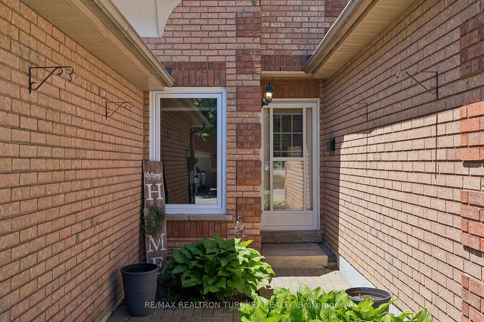 Photo 2 at 877 Playter Crescent, Armitage, Newmarket