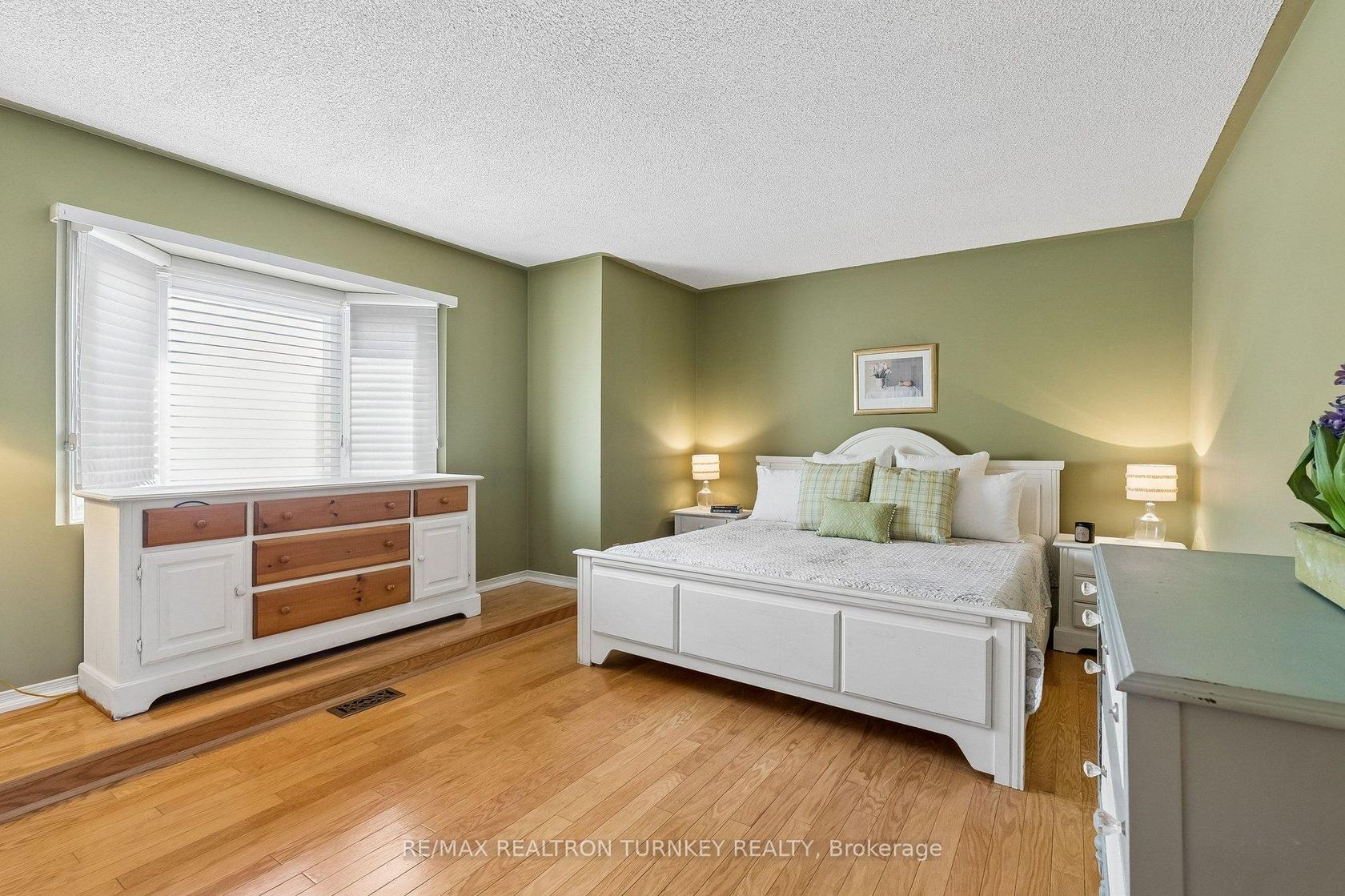 Photo 28 at 877 Playter Crescent, Armitage, Newmarket