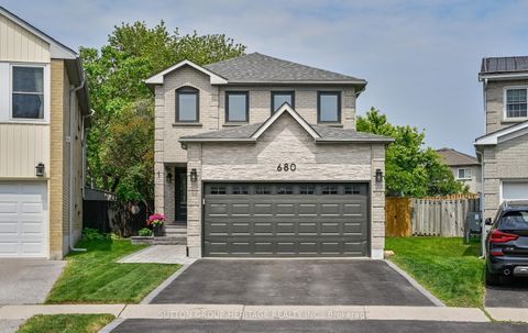 Photo 2 at 680 Eramosa Crescent, Amberlea, Pickering
