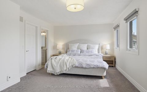 Photo 18 at 680 Eramosa Crescent, Amberlea, Pickering