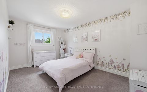 Photo 24 at 680 Eramosa Crescent, Amberlea, Pickering