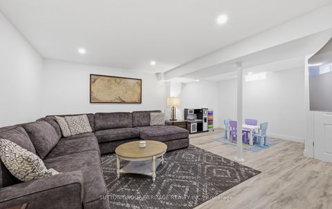 Photo 30 at 680 Eramosa Crescent, Amberlea, Pickering
