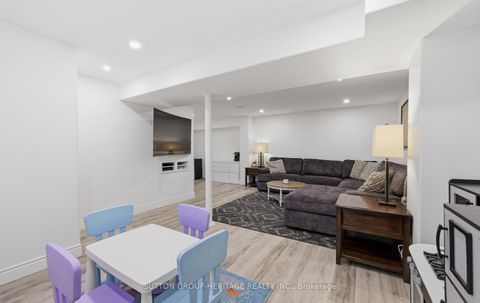 Photo 31 at 680 Eramosa Crescent, Amberlea, Pickering