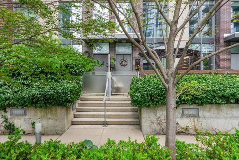 Photo 1 at 112 - 15 Brunel Court, Waterfront Communities C1, Toronto