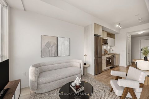 Photo 5 at 913 - 60 Princess Street, Waterfront Communities C8, Toronto